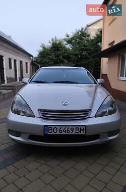 Седан Lexus ES 2002 в Тернополе