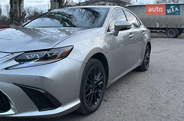 Седан Lexus ES 2015 в Днепре