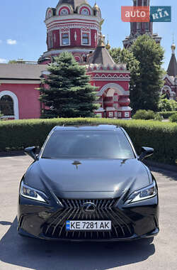 Седан Lexus ES 2022 в Киеве