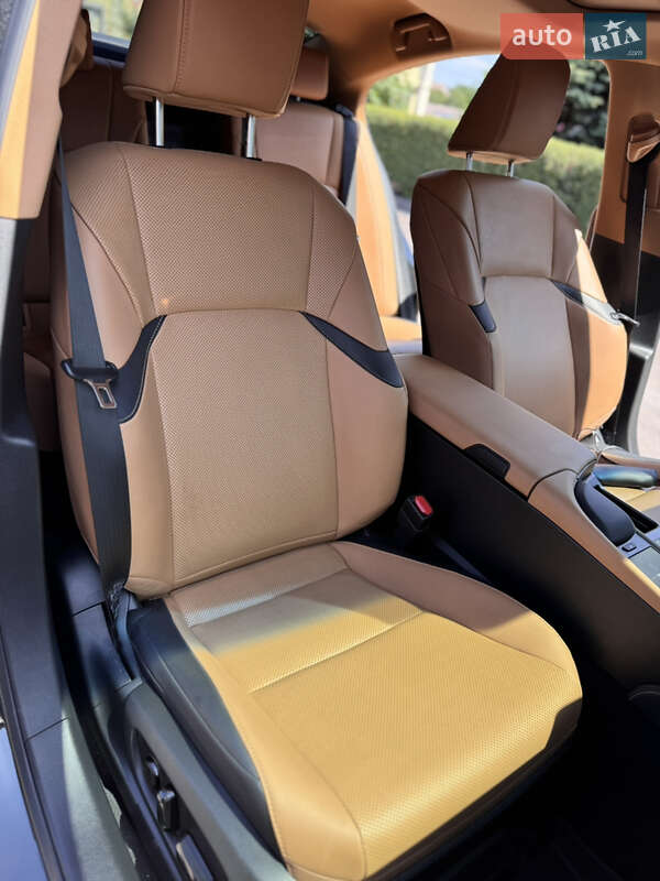 Седан Lexus ES 2022 в Киеве