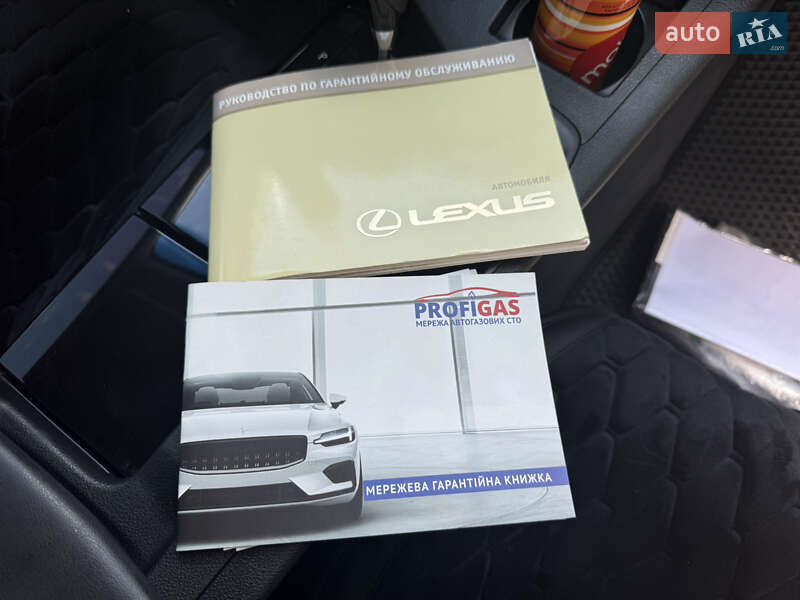 Седан Lexus ES 2012 в Виннице