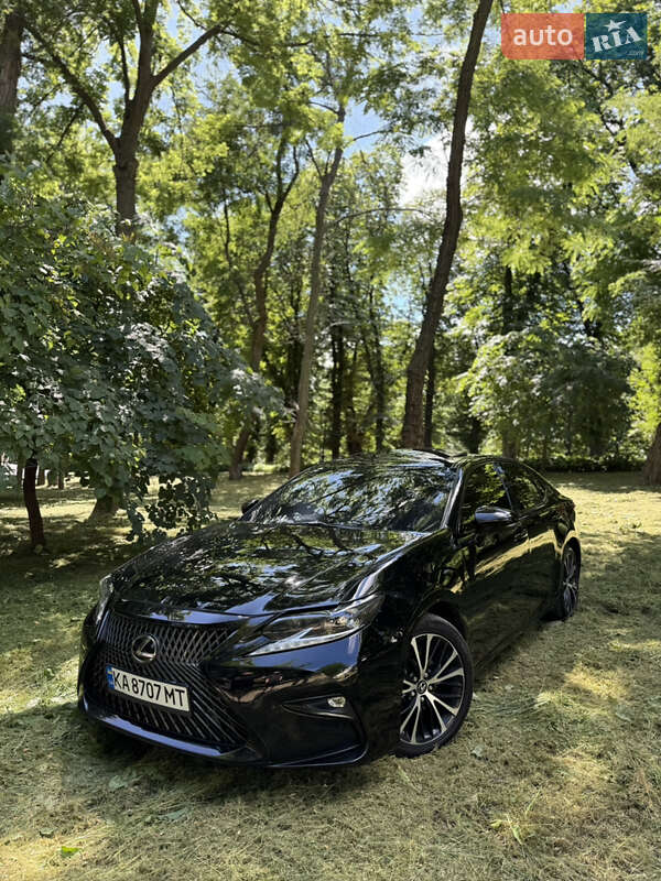 Lexus ES 2015