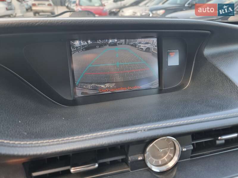Седан Lexus ES 2013 в Одессе