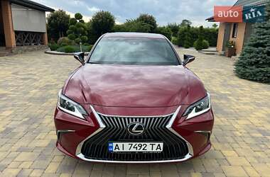 Седан Lexus ES 2020 в Киеве