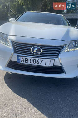 Седан Lexus ES 2013 в 