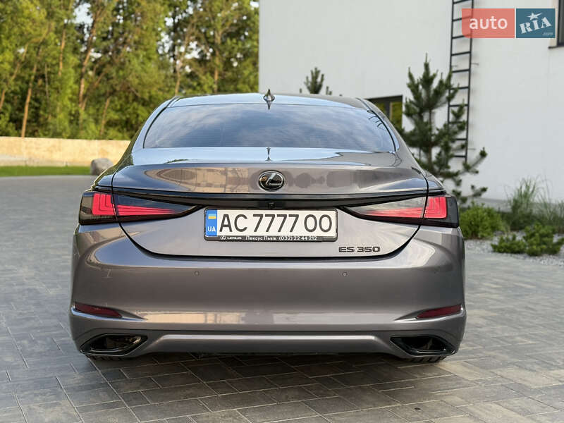 Седан Lexus ES 2020 в Луцке