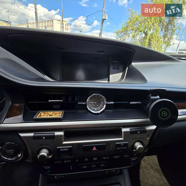 Седан Lexus ES 2014 в Виннице фото 8 Седан Lexus ES 2014 в Виннице