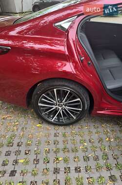 Седан Lexus ES 2022 в 