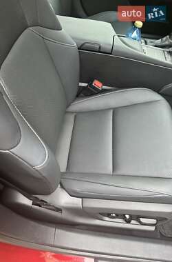 Седан Lexus ES 2022 в 