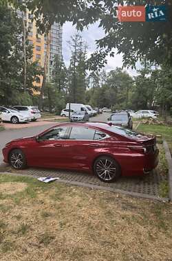 Седан Lexus ES 2022 в 