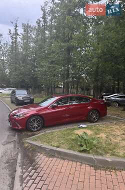 Седан Lexus ES 2022 в 