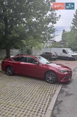 Седан Lexus ES 2022 в 