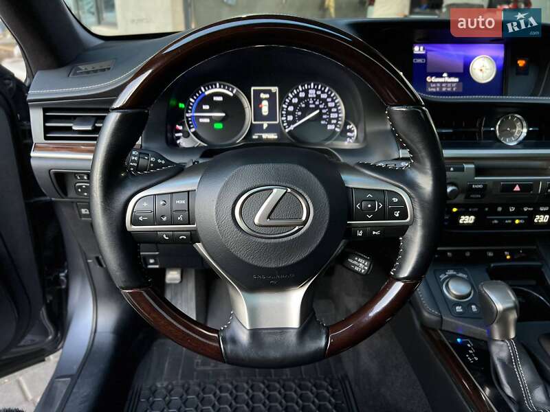 Седан Lexus ES 2016 в Одессе
