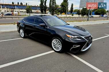Седан Lexus ES 2014 в Києві