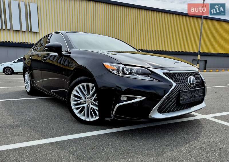Седан Lexus ES 2014 в Киеве