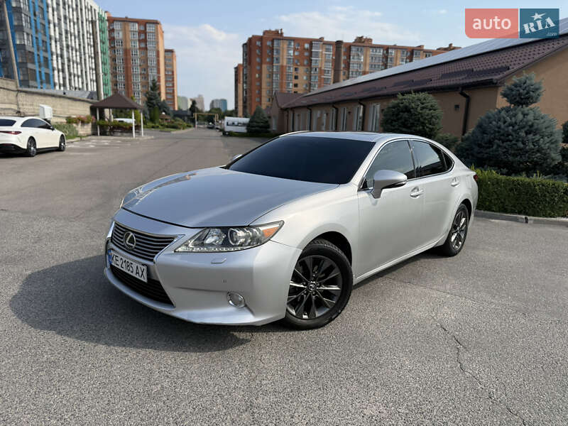 Lexus ES 2012