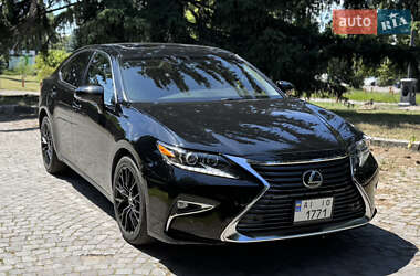 Седан Lexus ES 2016 в Києві