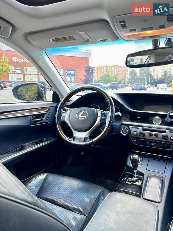 Седан Lexus ES 2015 в Киеве фото 14 Седан Lexus ES 2015 в Киеве