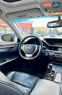 Седан Lexus ES 2015 в 