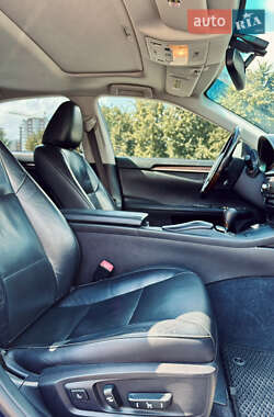 Седан Lexus ES 2015 в 