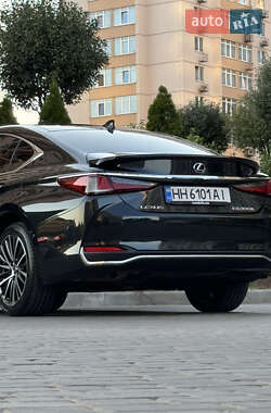 Седан Lexus ES 2023 в Одессе