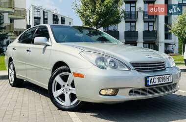 Седан Lexus ES 2003 в Білогородці