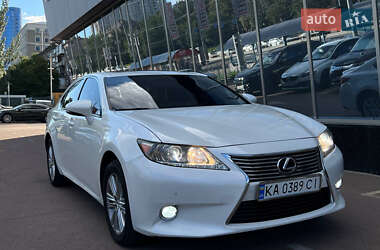 Седан Lexus ES 2012 в Киеве
