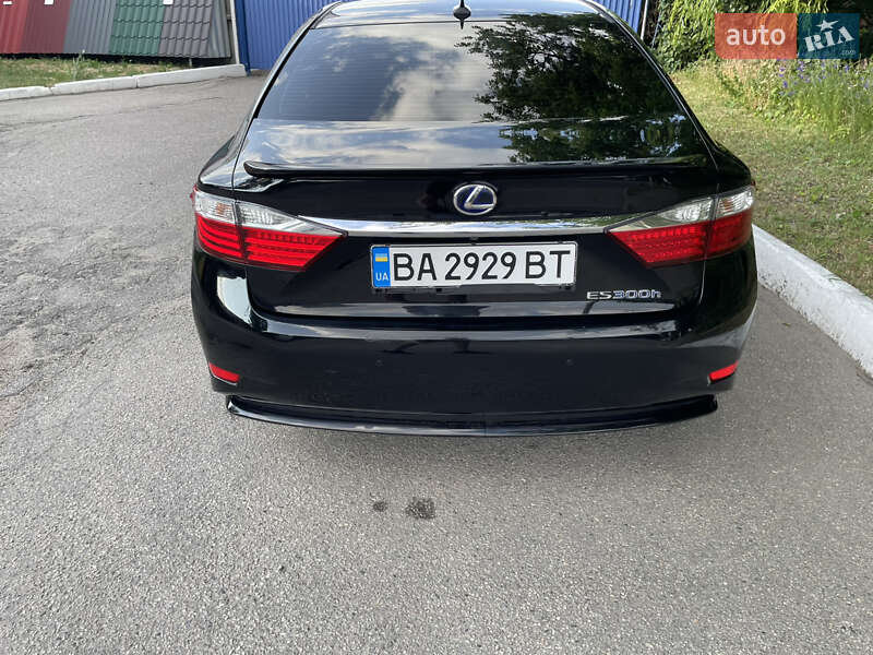 Седан Lexus ES 2014 в Кропивницькому