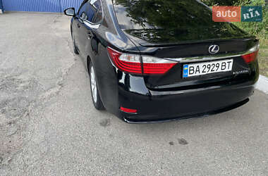 Седан Lexus ES 2014 в Кропивницком