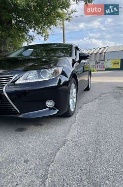 Седан Lexus ES 2014 в Кропивницком