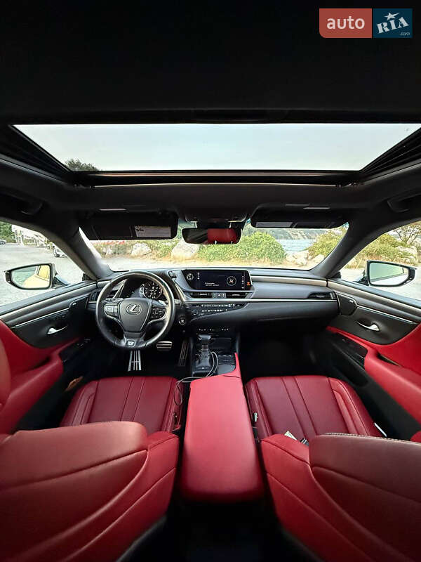Седан Lexus ES 2020 в Миколаєві
