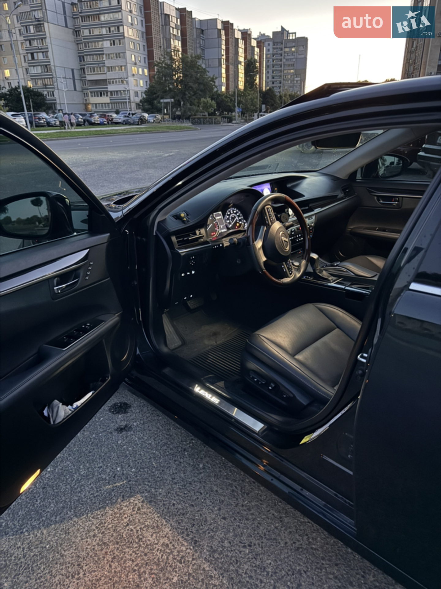 2018 Lexus ES - мініатюра 23