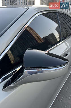 Седан Lexus ES 2020 в 