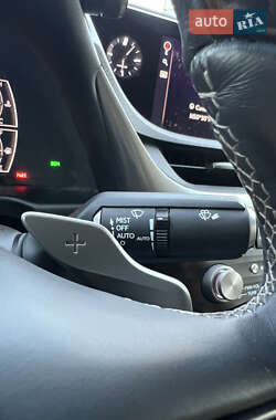 Седан Lexus ES 2020 в 
