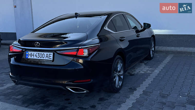 Седан Lexus ES 2019 в Одессе