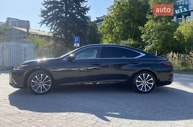 Седан Lexus ES 2020 в Тернополе