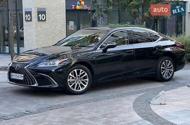 Седан Lexus ES 2022 в 