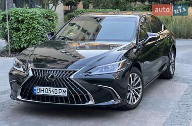 Седан Lexus ES 2022 в 