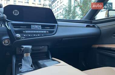 Седан Lexus ES 2022 в 