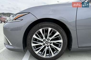 Седан Lexus ES 2019 в 