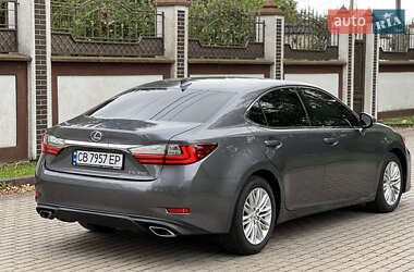 Седан Lexus ES 2016 в 