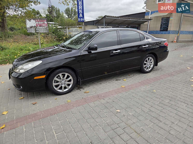 Седан Lexus ES 2005 в Брошневе