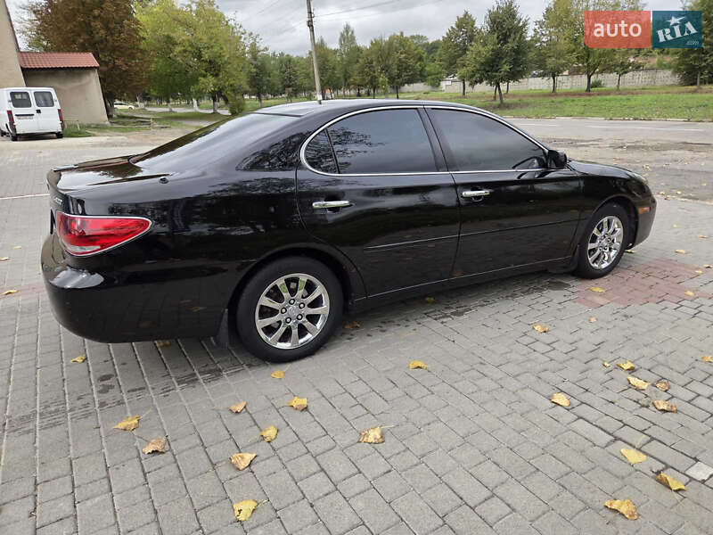 Седан Lexus ES 2005 в Брошневе