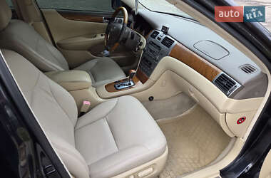 Седан Lexus ES 2005 в Брошневе