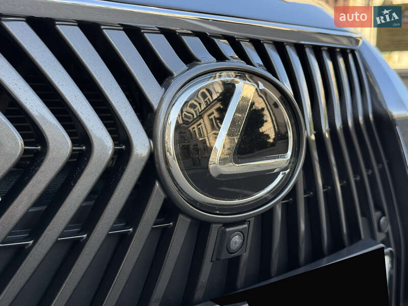 Седан Lexus ES 2018 в Києві