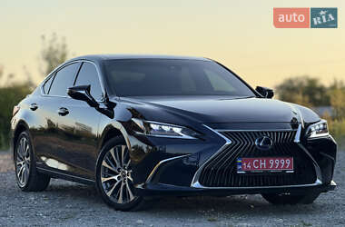 Седан Lexus ES 2021 в Львові