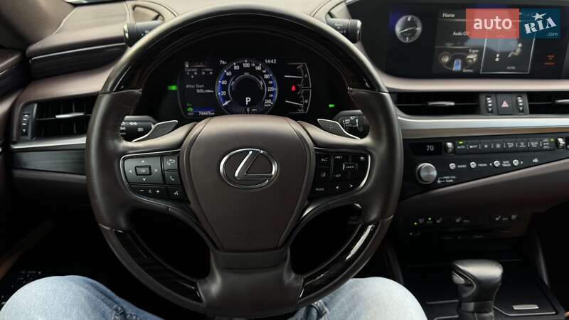 Седан Lexus ES 2021 в Киеве фото 19 Седан Lexus ES 2021 в Киеве