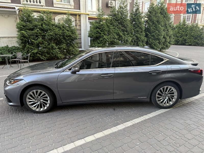 Седан Lexus ES 2019 в Киеве фото 7 Седан Lexus ES 2019 в Киеве