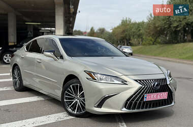 Седан Lexus ES 2022 в Киеве