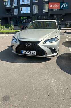 Седан Lexus ES 2022 в Києві